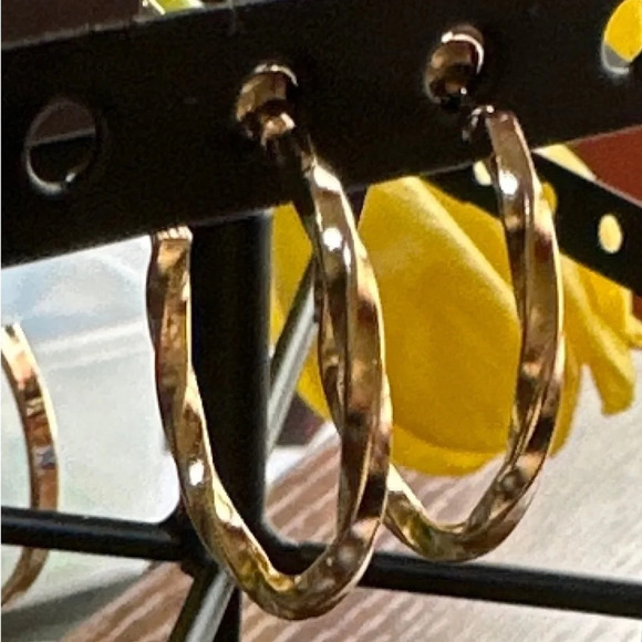 Twisted medium hoops/gold steel/manifesting good fortune - Picture 1 of 6